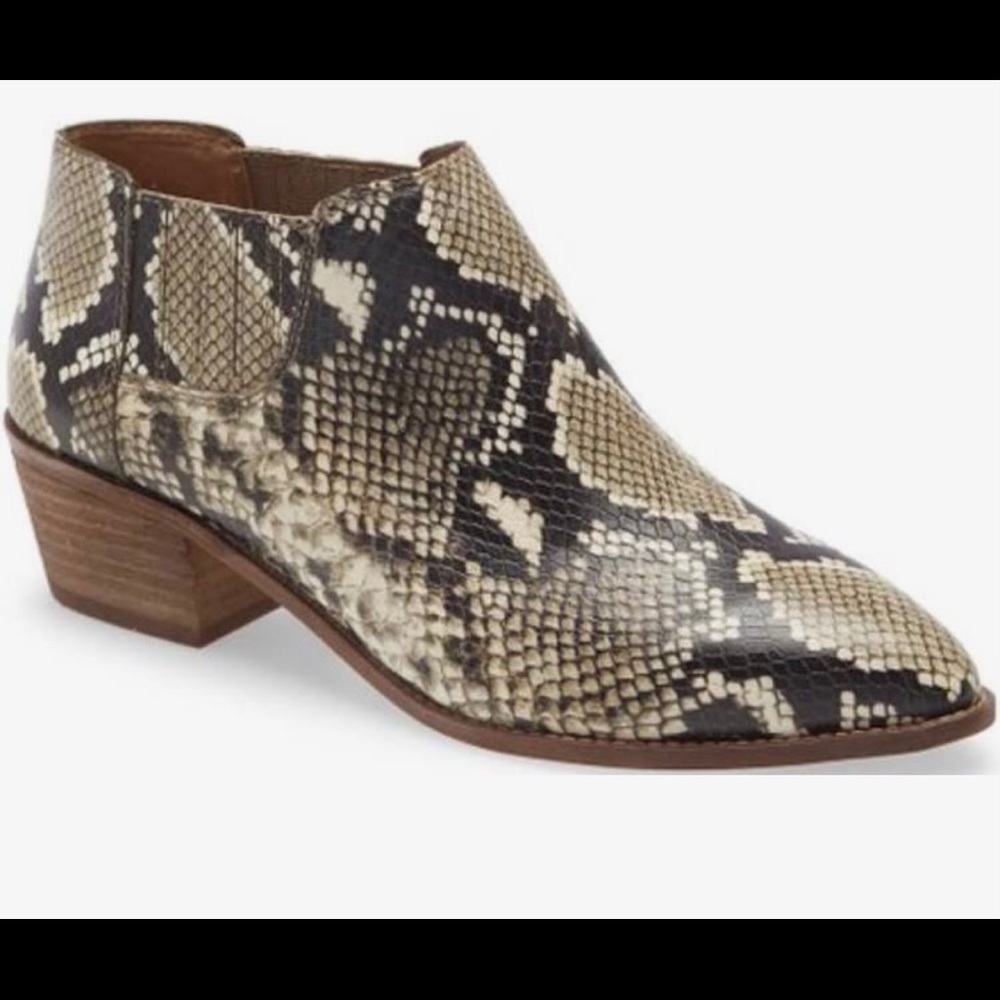 Madewell Snake Embossed Leather Bootie. NWT.